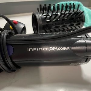 Infiniti Pro Conair Brush